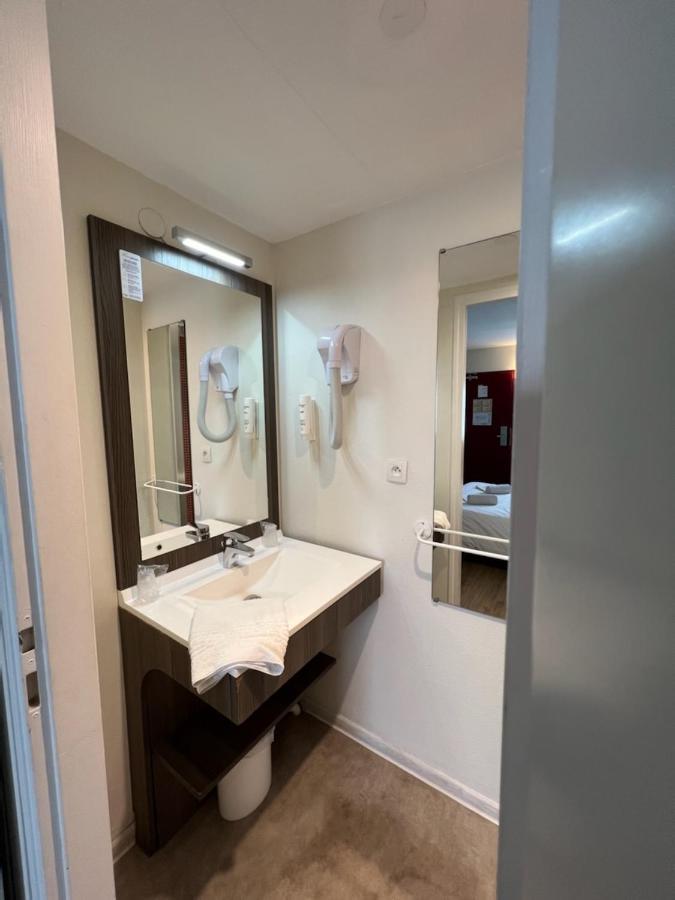 Contact Hotel Fontenay Le Comte Dış mekan fotoğraf
